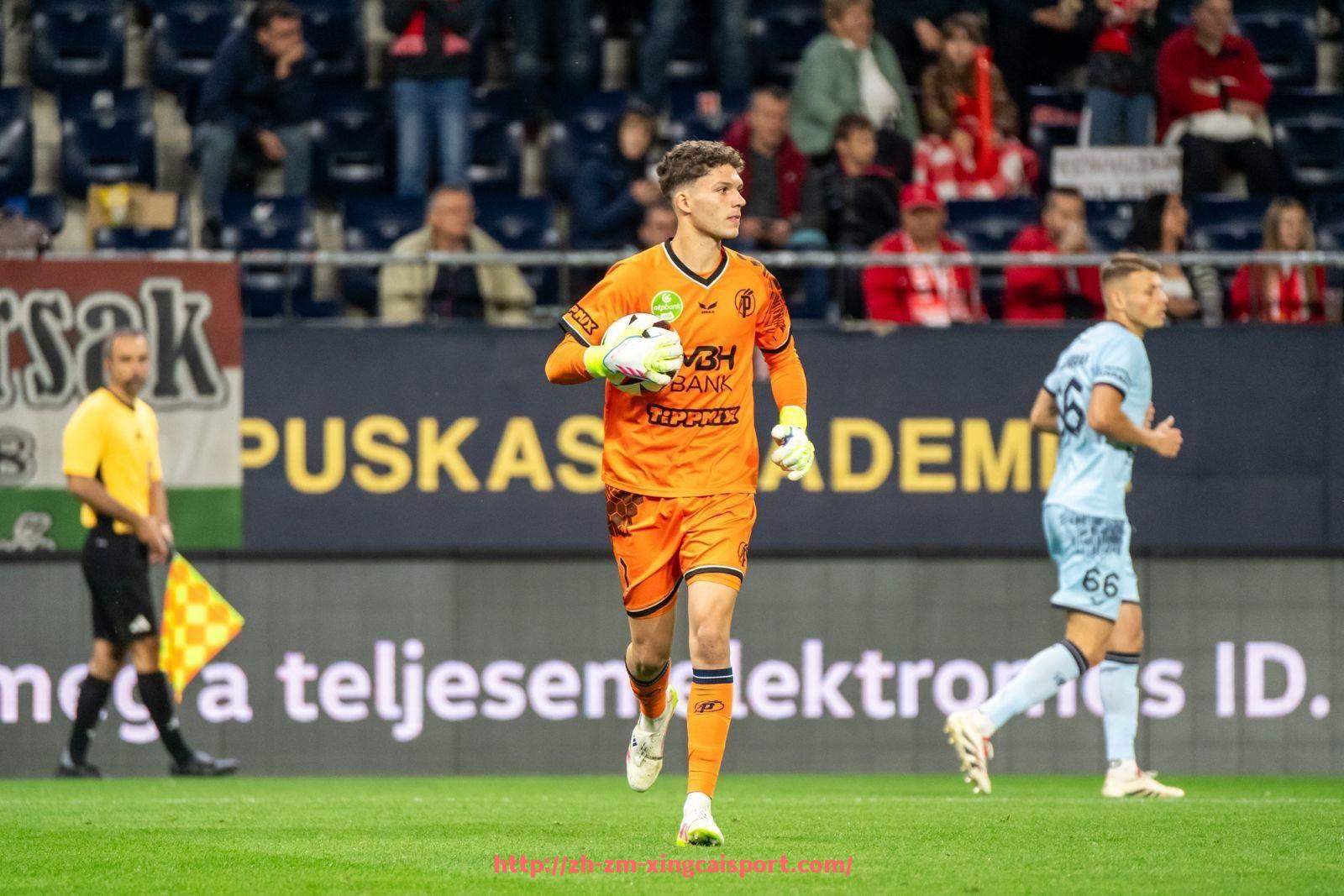 杏彩体育-西甲第22轮积分榜：巴萨皇马竞争焦点解析