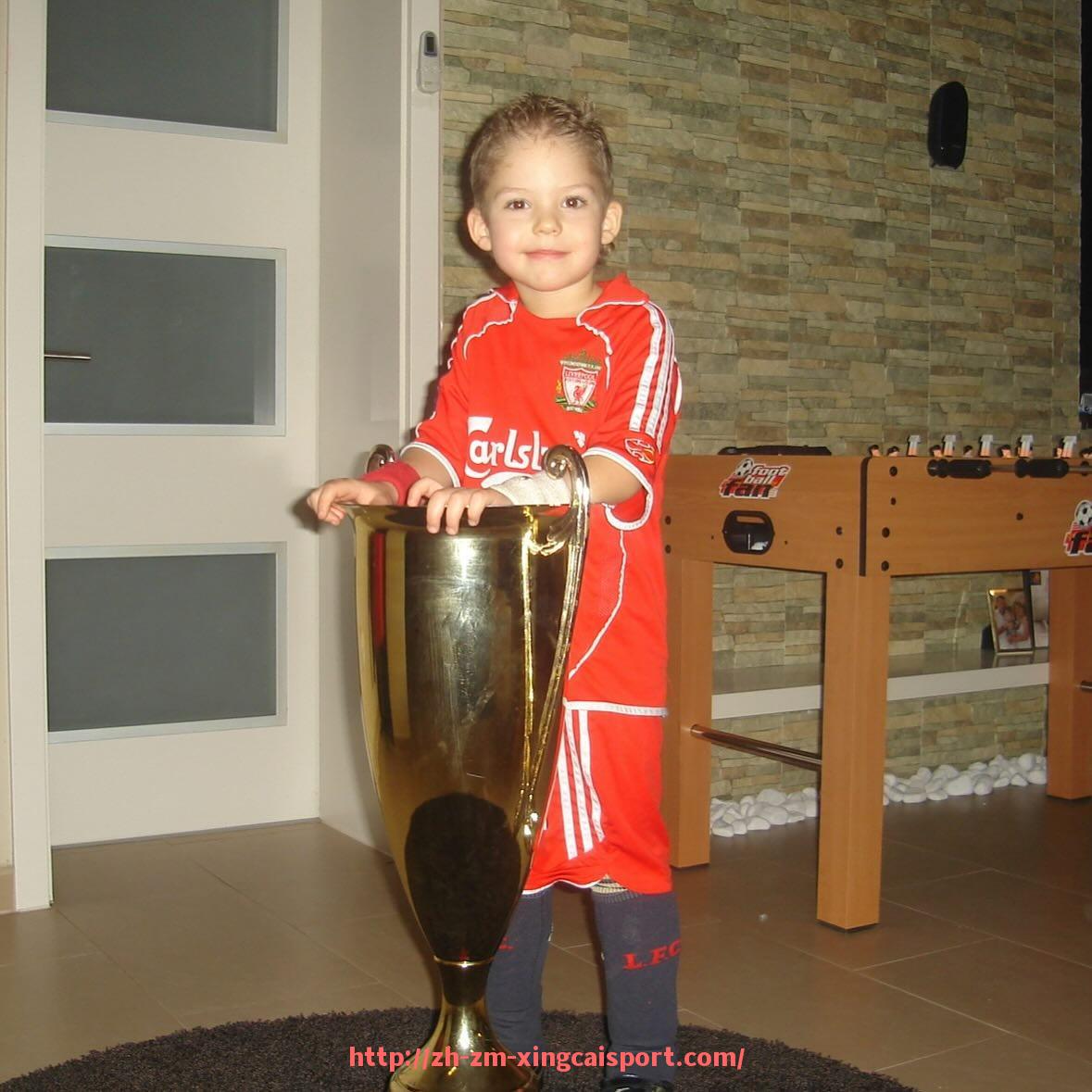 杏彩体育-法甲优秀守门员排名与表现对比分析