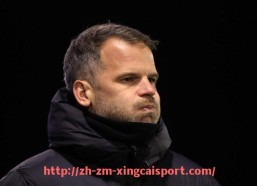 杏彩体育-法甲防守战术解析：关键防守策略与效果评估